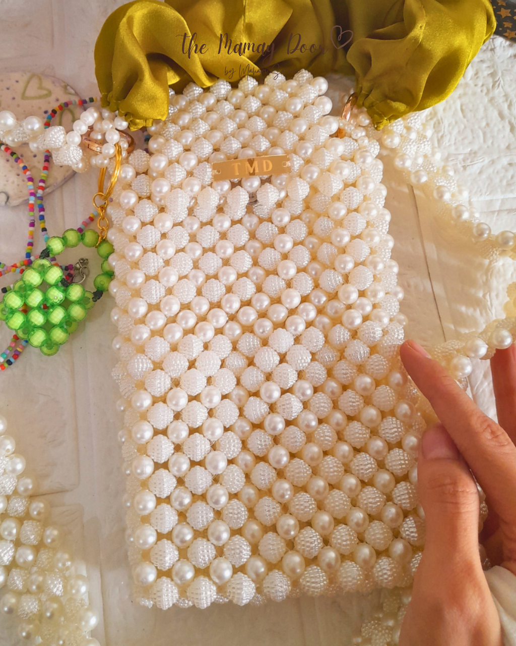 Berry Pearl Mobile pouch